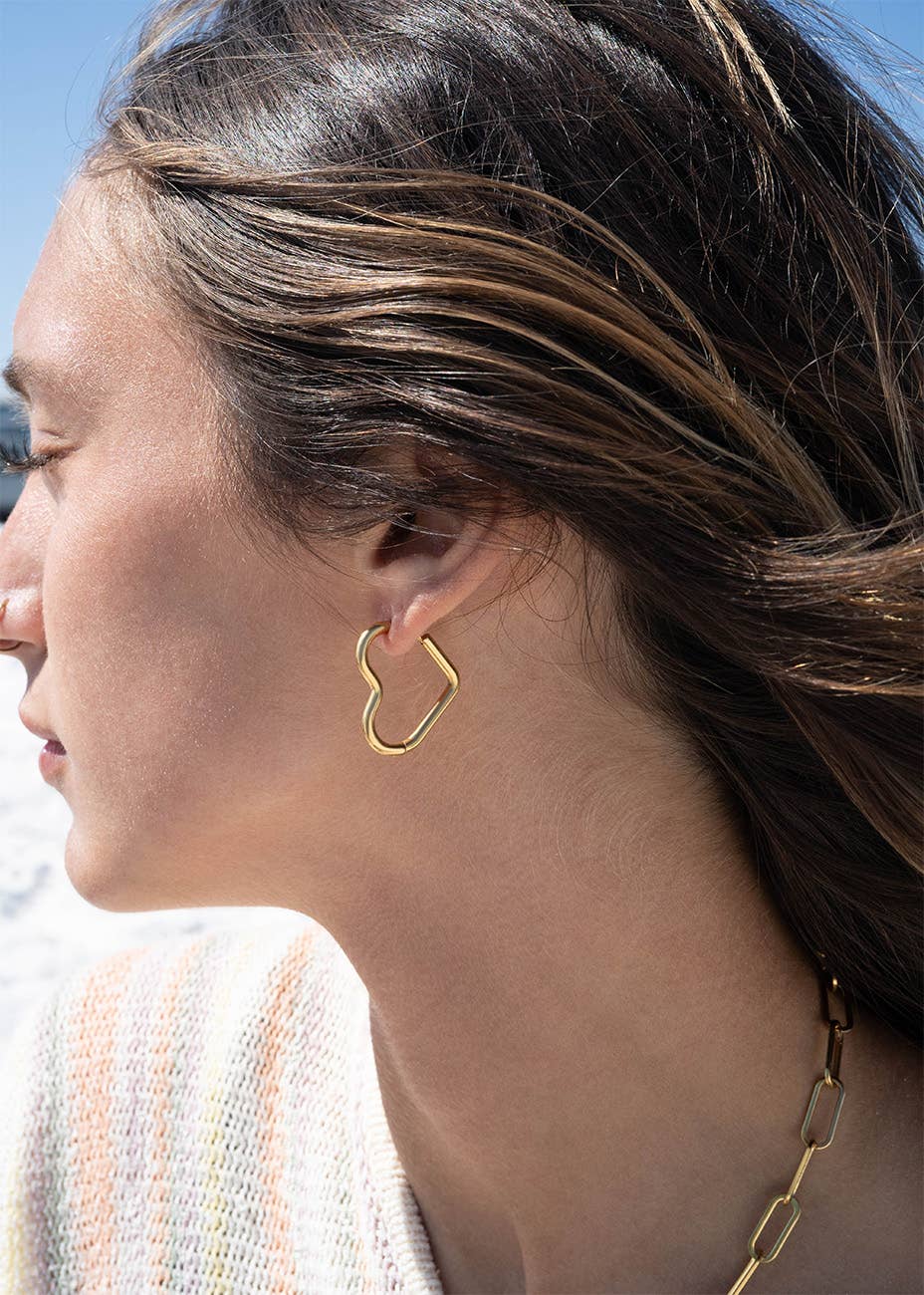 18K Gold PVD Heart Hoop Earrings - Wild Azalea Boutique